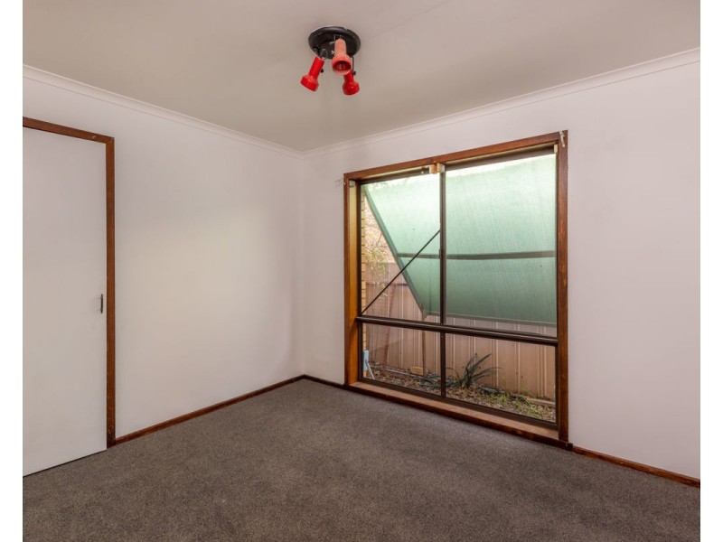 412 Schaefer St, Lavington NSW 2641