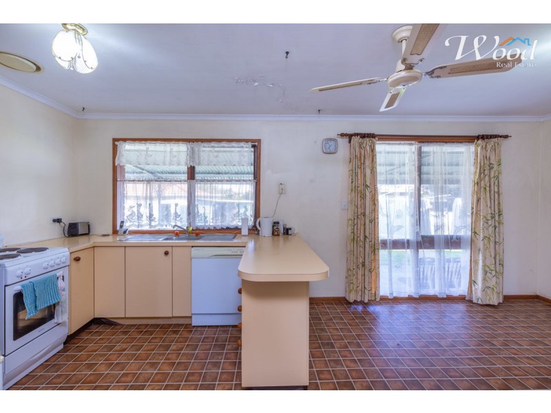 1 MacTrebley Pl, Culcairn NSW 2660