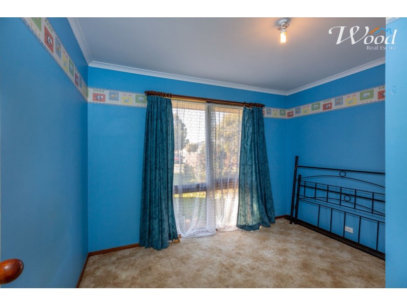 1 MacTrebley Pl, Culcairn NSW 2660