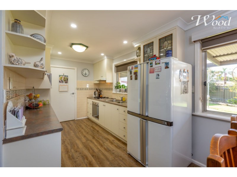 558 Schneider St, Lavington NSW 2641