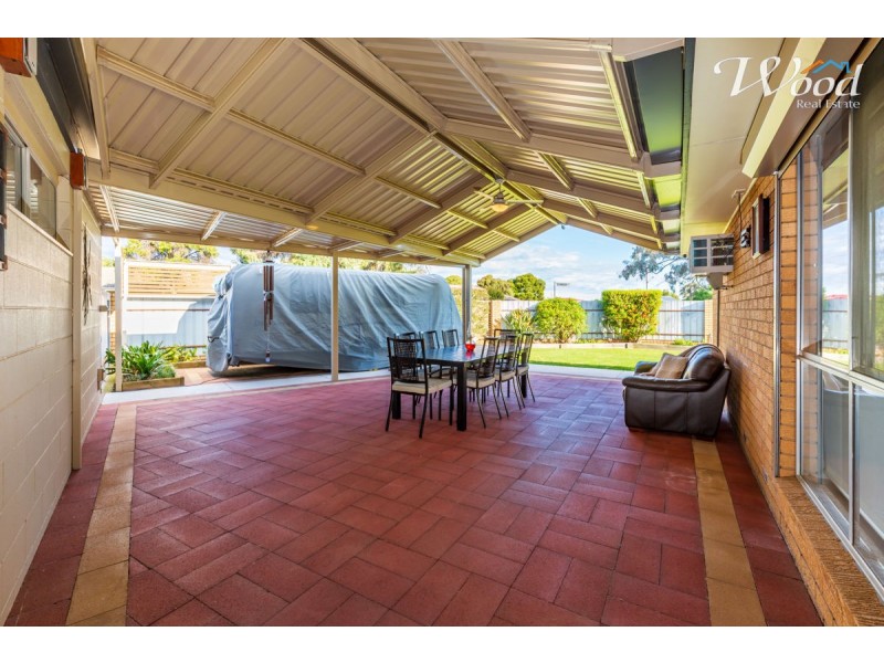 558 Schneider St, Lavington NSW 2641