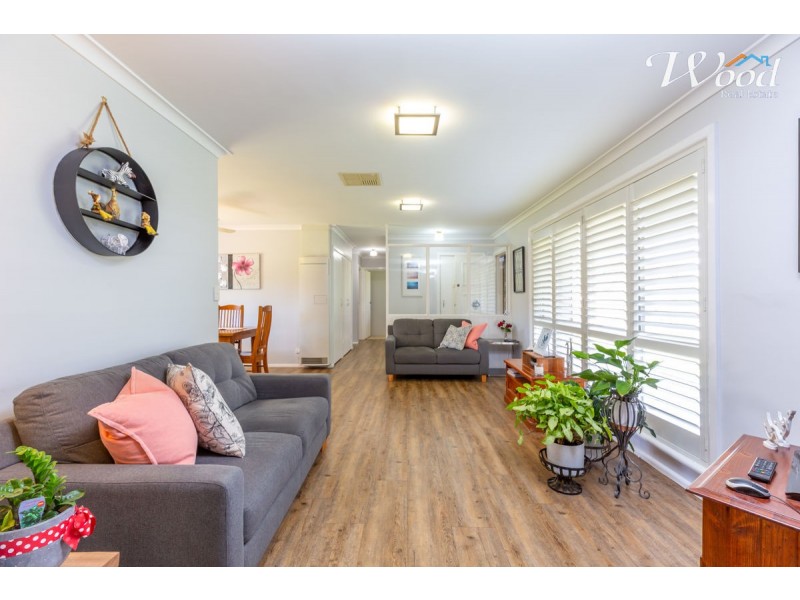 558 Schneider St, Lavington NSW 2641
