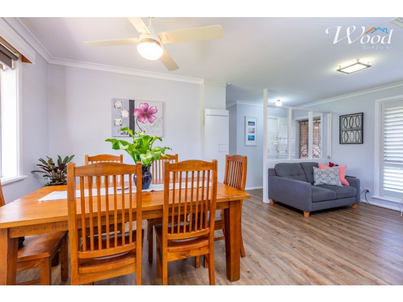 558 Schneider St, Lavington NSW 2641