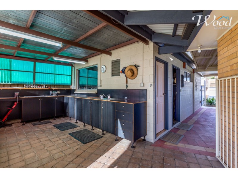 558 Schneider St, Lavington NSW 2641