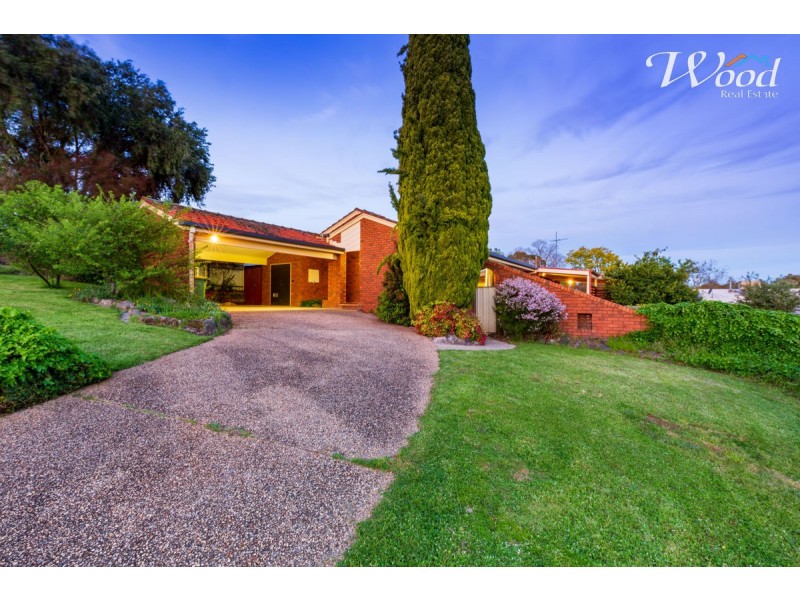 394 Halehaven Cres, Lavington NSW 2641