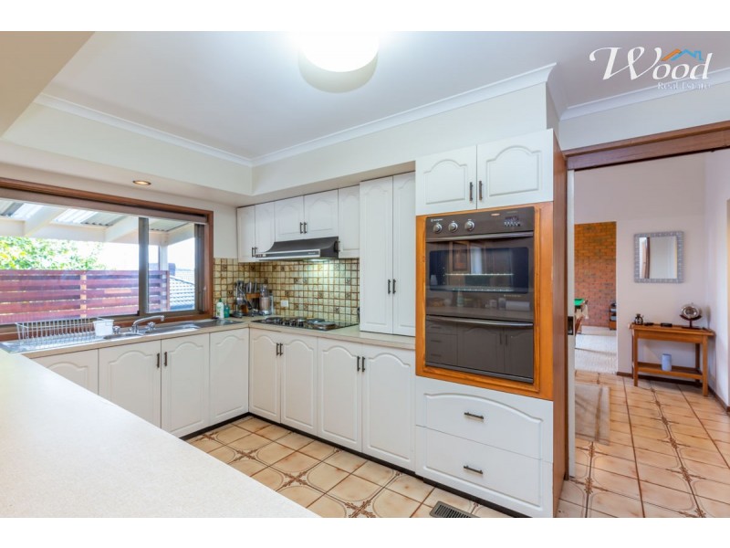 394 Halehaven Cres, Lavington NSW 2641