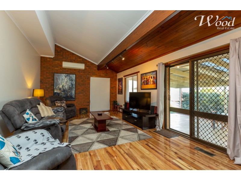 394 Halehaven Cres, Lavington NSW 2641