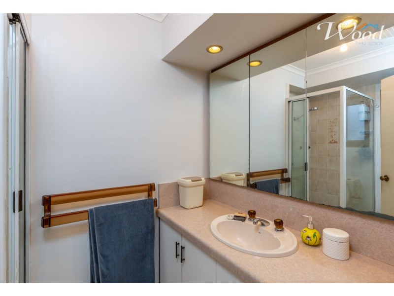 394 Halehaven Cres, Lavington NSW 2641