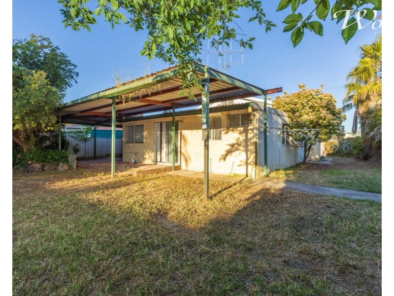 495 McKenzie St, Lavington NSW 2641