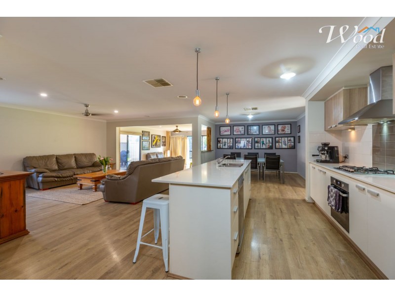 10 Britton Crt, Jindera NSW 2642