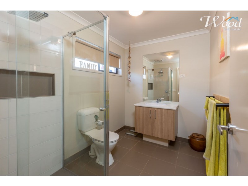 10 Britton Crt, Jindera NSW 2642