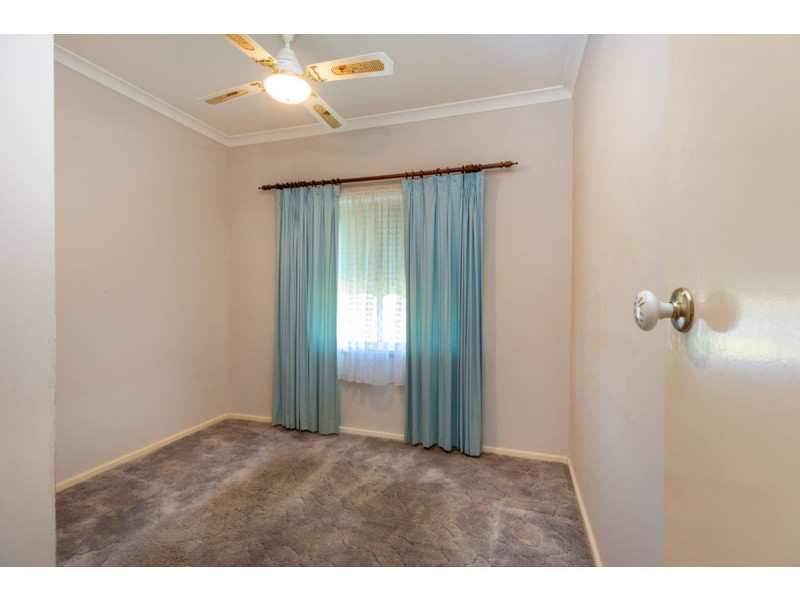 453 Alldis Ave, Lavington NSW 2641