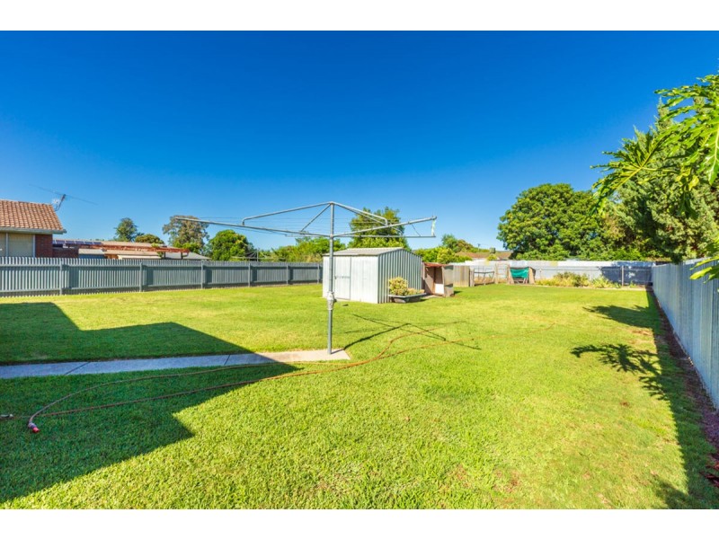 453 Alldis Ave, Lavington NSW 2641