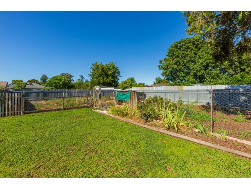 453 Alldis Ave, Lavington NSW 2641