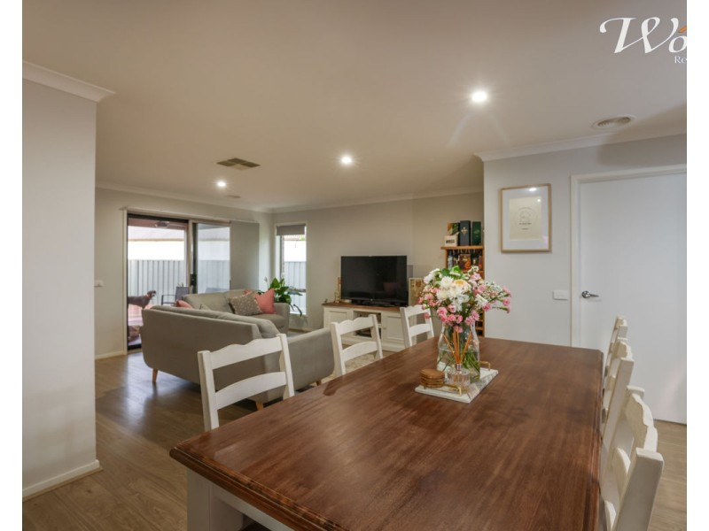 112 Pioneer Drive, Jindera NSW 2642
