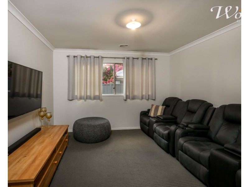 112 Pioneer Drive, Jindera NSW 2642