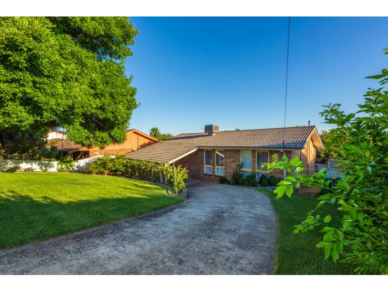 657 Briardale Rd, Lavington NSW 2641