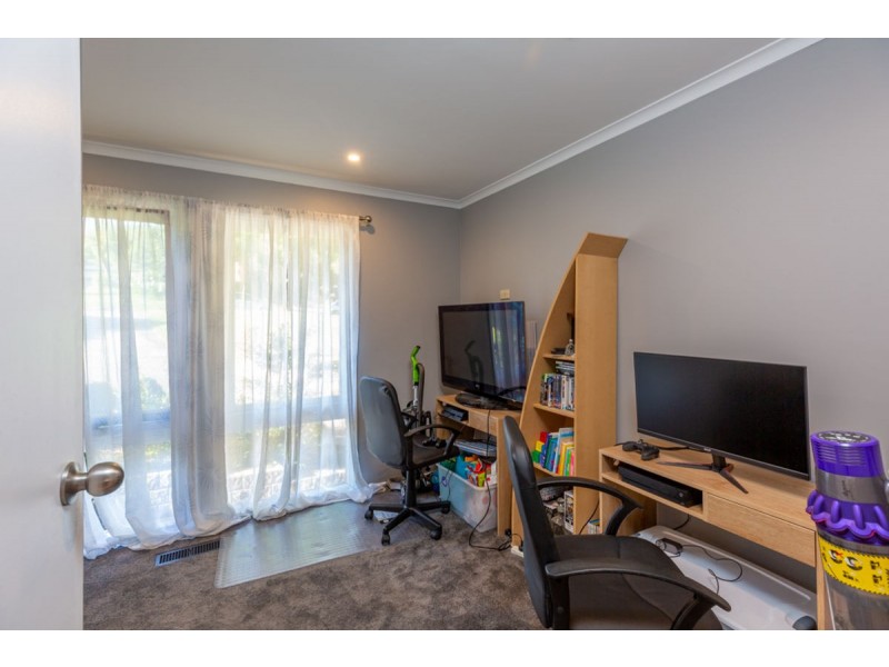 657 Briardale Rd, Lavington NSW 2641
