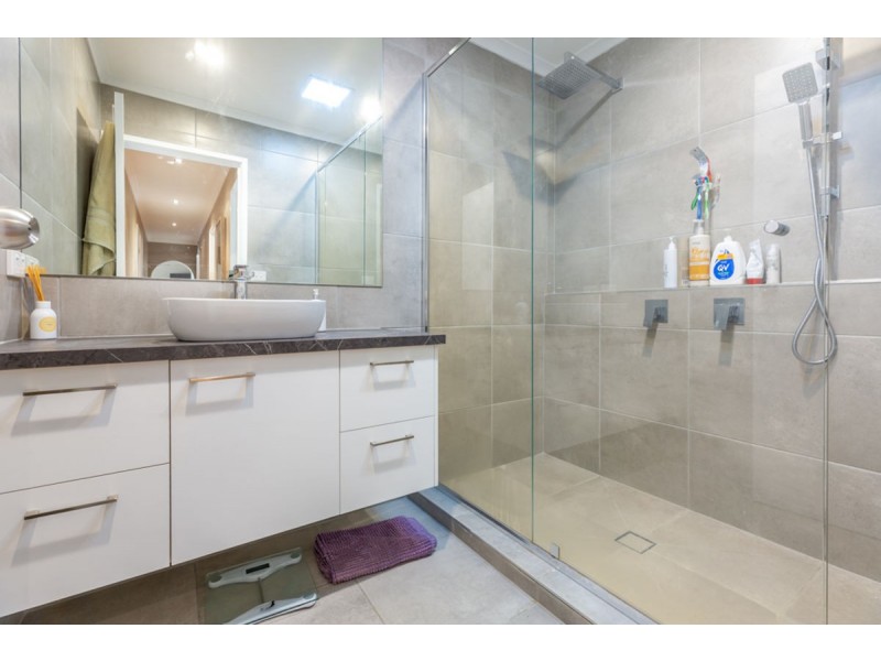657 Briardale Rd, Lavington NSW 2641