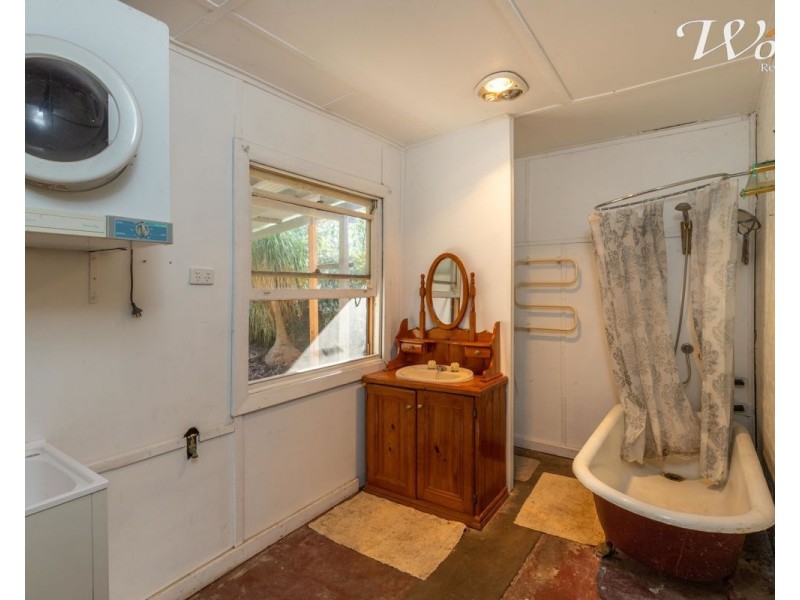 30 South St, Henty NSW 2658