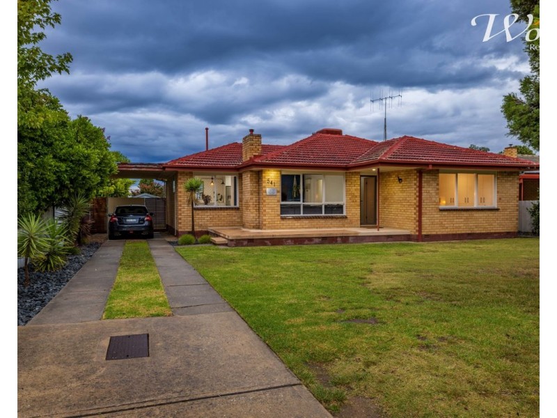 541 Williams St, Lavington NSW 2641