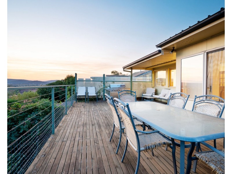 281 Highview Cres, Lavington NSW 2641