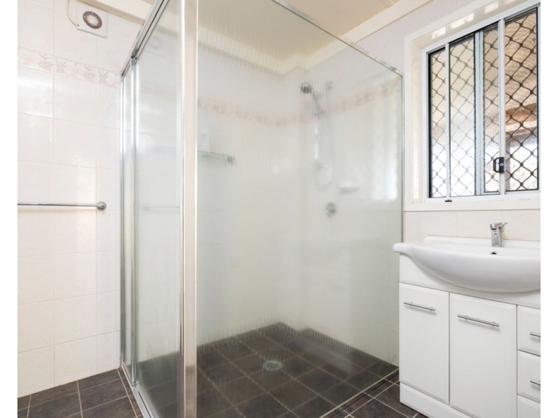 281 Highview Cres, Lavington NSW 2641