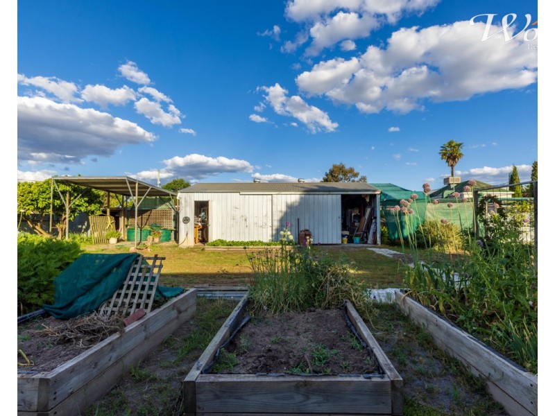 16 Keirath St, Henty NSW 2658