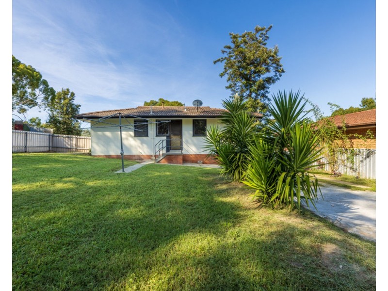 30 Hibiscus Cres, West Albury NSW 2640