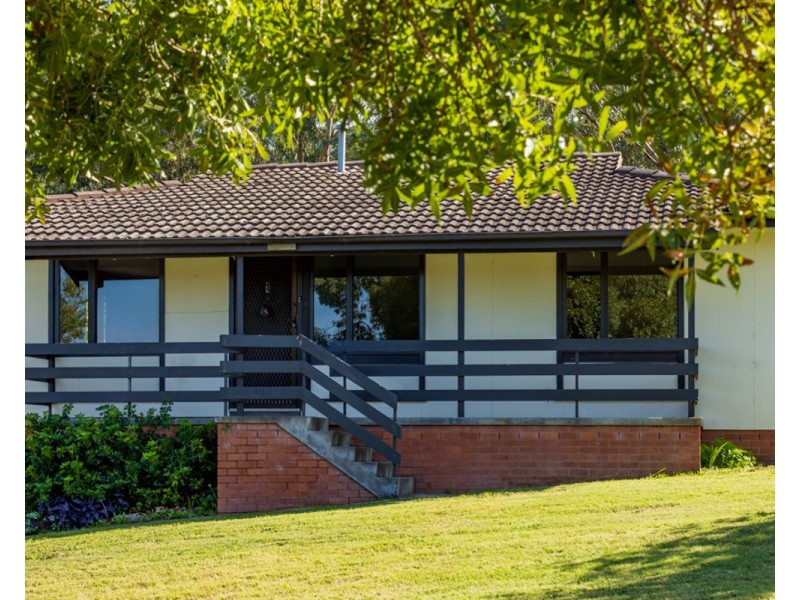 30 Hibiscus Cres, West Albury NSW 2640