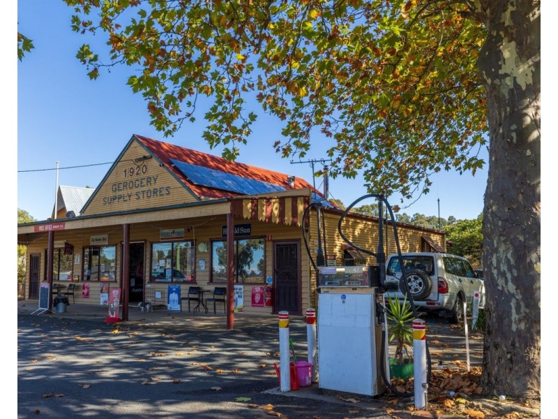 5 Ivy St, Gerogery NSW 2642