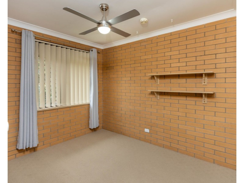 552 Comans Ave, Lavington NSW 2641
