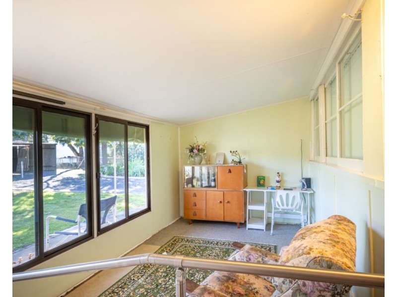 6 Smart St, Henty NSW 2658