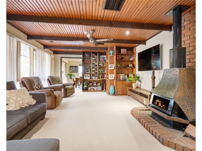 423 Parkview Cres (Quicks Hill), Lavington NSW 2641