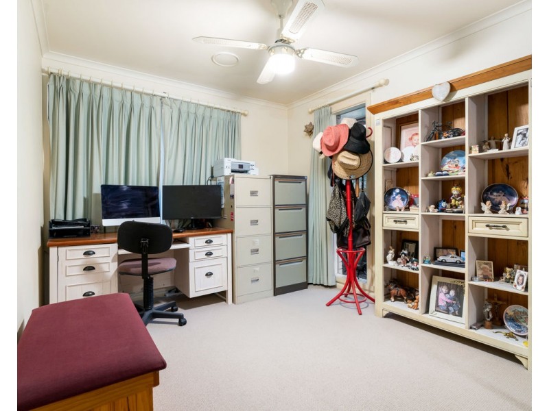 423 Parkview Cres (Quicks Hill), Lavington NSW 2641
