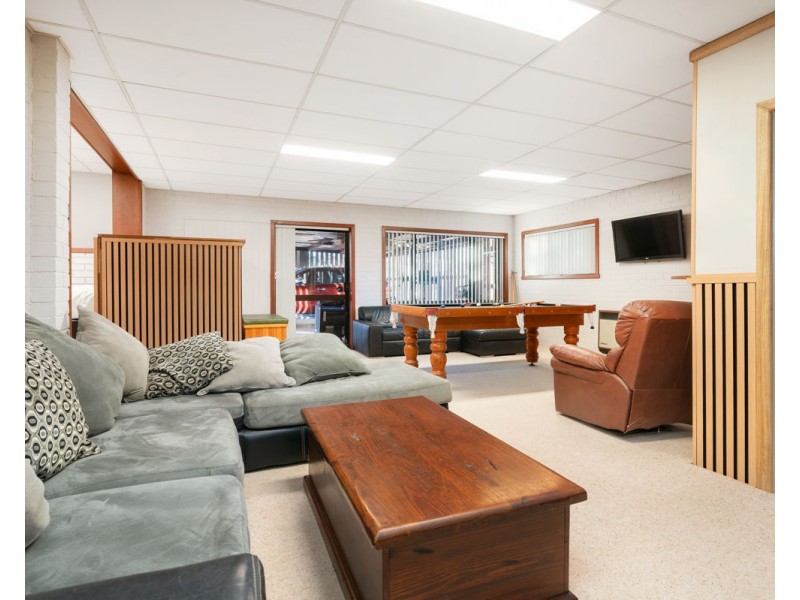 423 Parkview Cres (Quicks Hill), Lavington NSW 2641