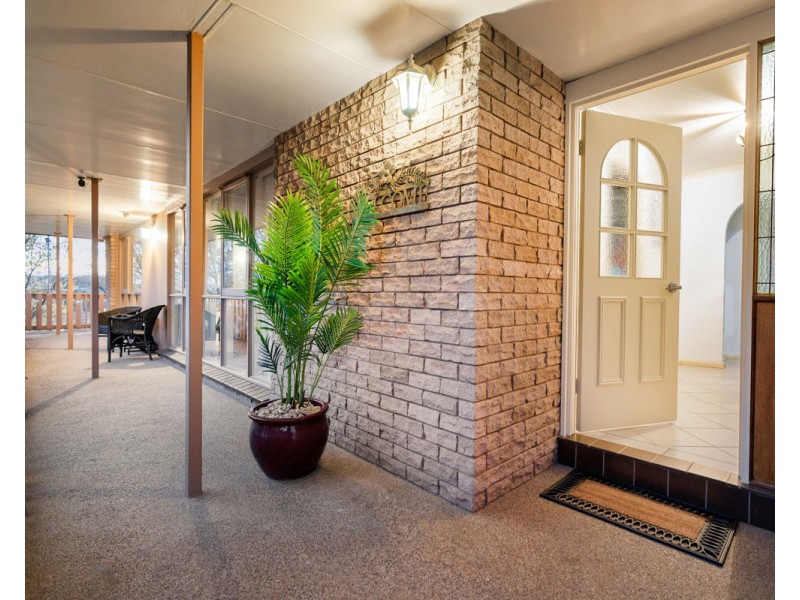 423 Parkview Cres (Quicks Hill), Lavington NSW 2641