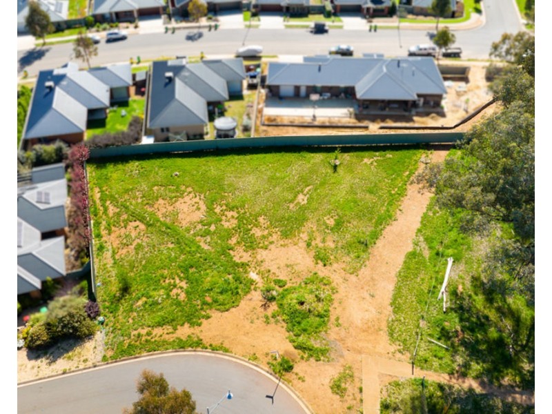 27 Oriole St, Thurgoona NSW 2640