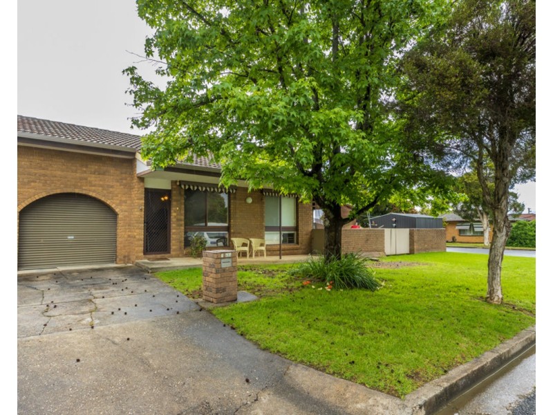 1/484 Douglas Rd, Lavington NSW 2641
