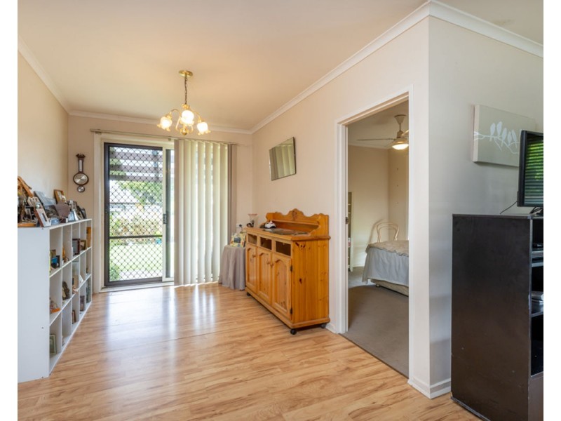 1/484 Douglas Rd, Lavington NSW 2641