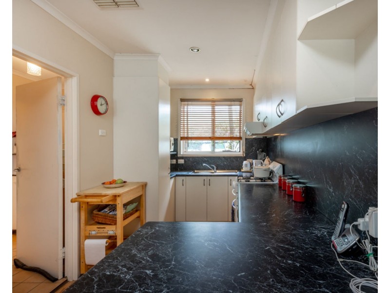 1/484 Douglas Rd, Lavington NSW 2641