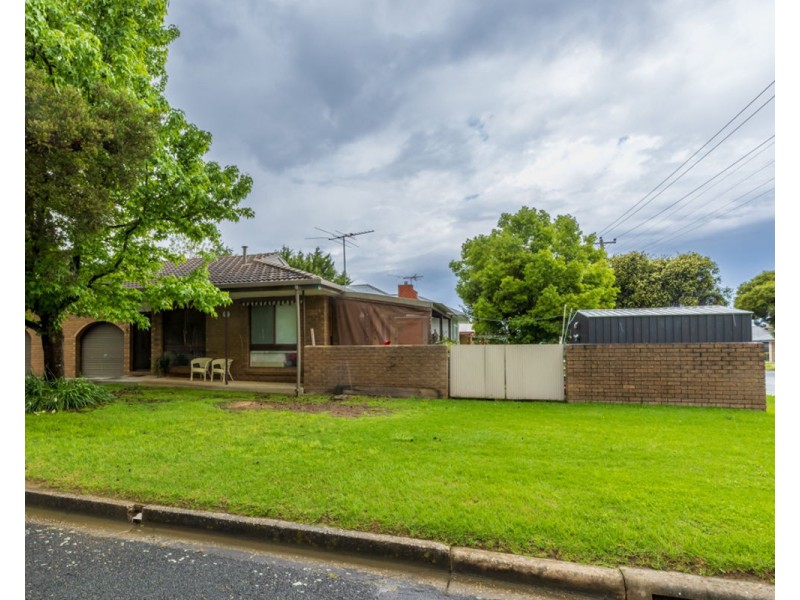 1/484 Douglas Rd, Lavington NSW 2641