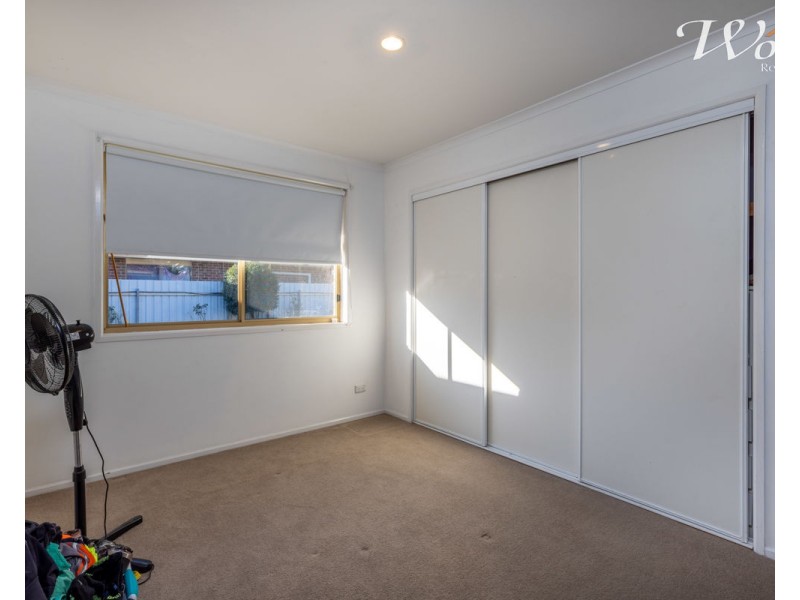 25 Saville Ave, Lavington NSW 2641