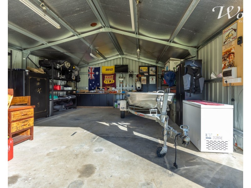 25 Saville Ave, Lavington NSW 2641