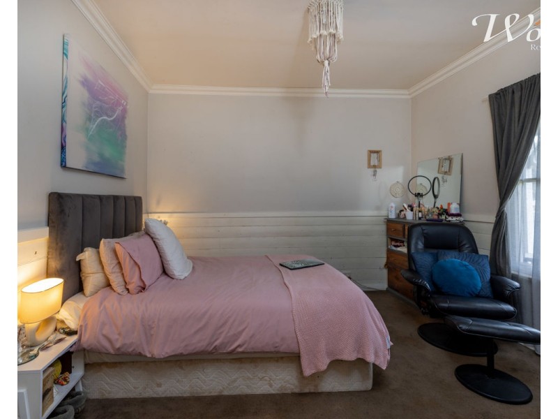 24 Day St, Henty NSW 2658