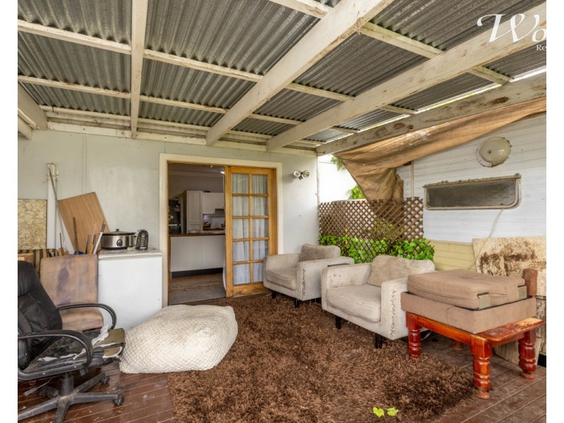 24 Day St, Henty NSW 2658