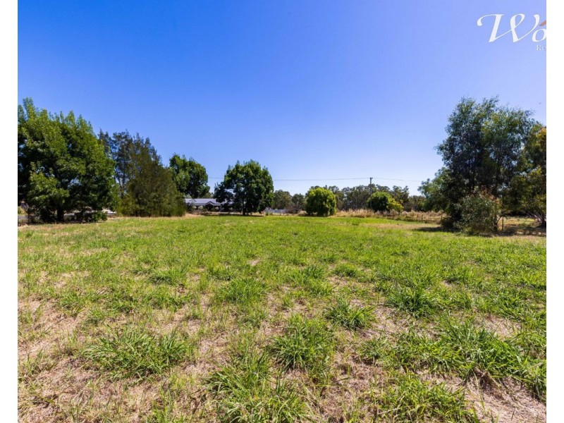 1 Third Ave, Henty NSW 2658