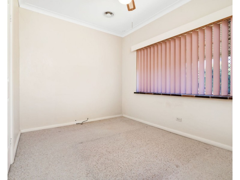 502 Parnall St, Lavington NSW 2641