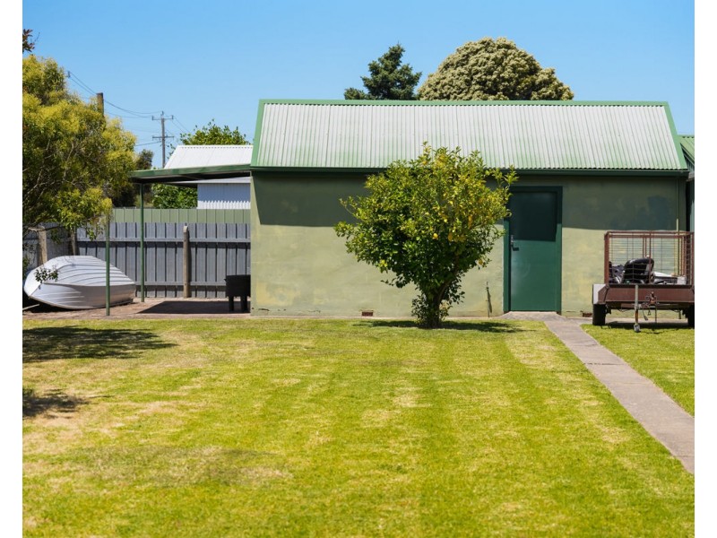 502 Parnall St, Lavington NSW 2641