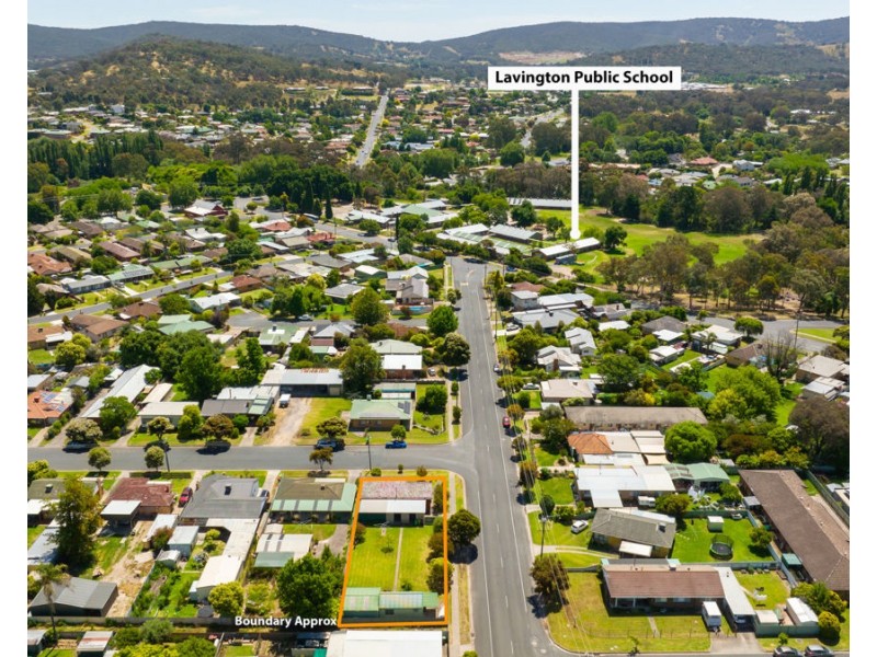 502 Parnall St, Lavington NSW 2641